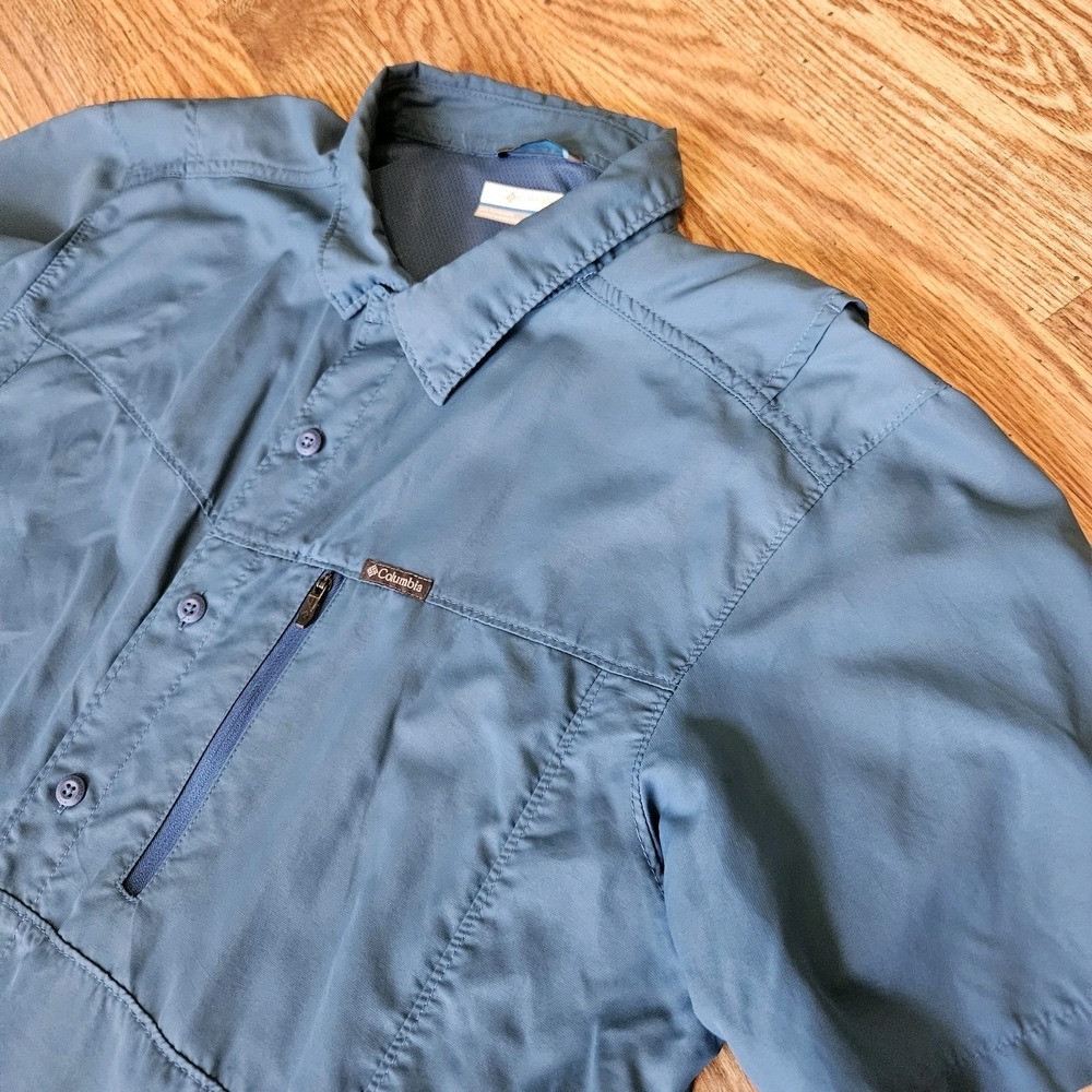 Columbia Omni-Shade Lightweight Shirt Men Size L Button Vented, Pockets Sky Blue - Picture 2 of 10